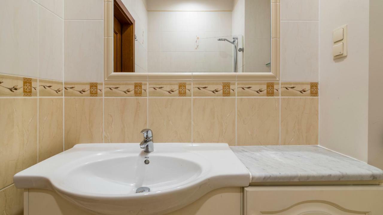 Maya'S Flats & Resorts - Old Town Dluga 72 One Storey Гданск Екстериор снимка