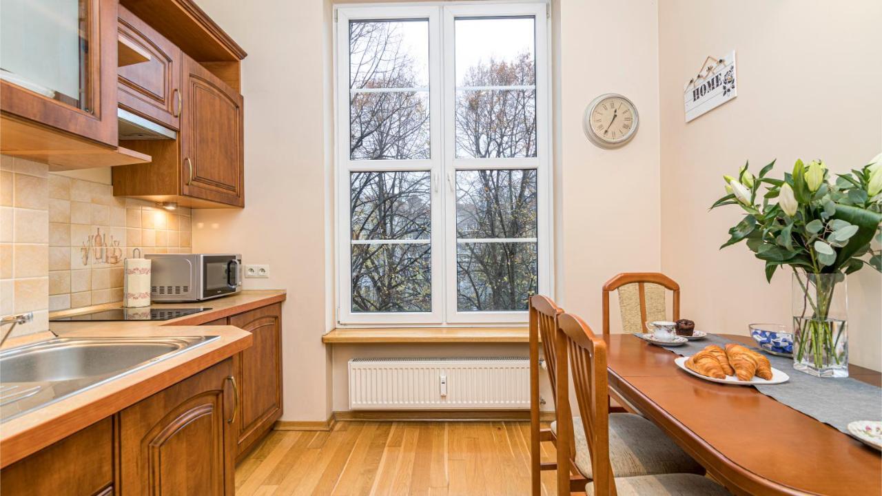 Maya'S Flats & Resorts - Old Town Dluga 72 One Storey Гданск Екстериор снимка