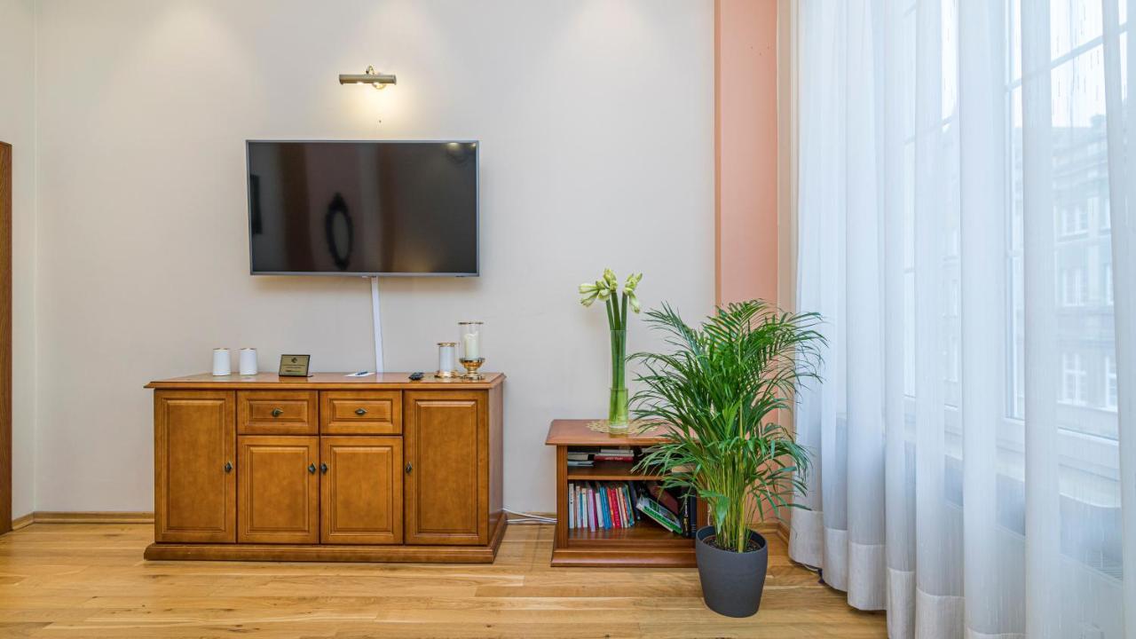 Maya'S Flats & Resorts - Old Town Dluga 72 One Storey Гданск Екстериор снимка